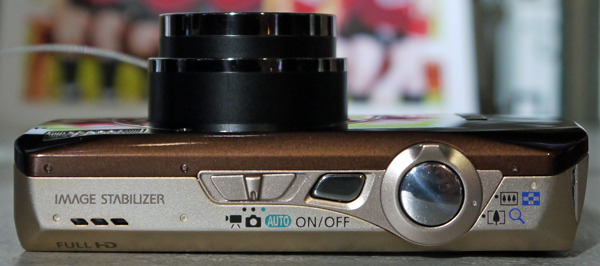 The top of the Canon SD4500