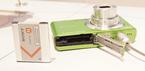 The rechargeable battery pack fits in the bottom of the camera. The rechargeable battery pack fits in the bottom of the camera.