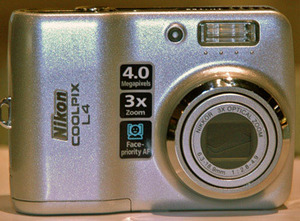 Nikon Coolpix L4